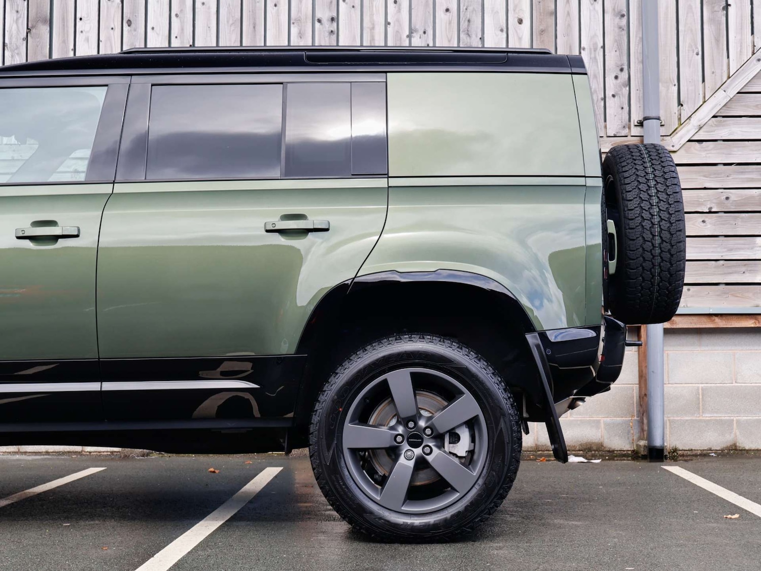 Used Land Rover Defender 2026 for sale - 78014291: Photo 9