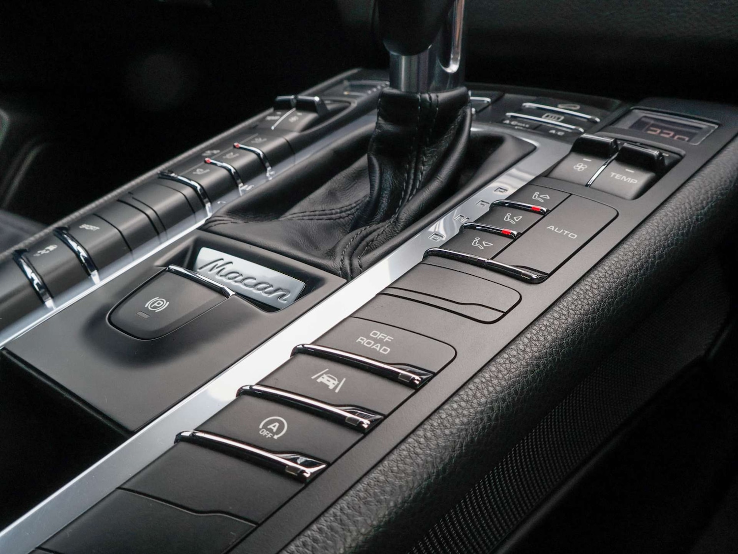 Used Porsche Macan 2017 for sale - 77366815: Photo 18