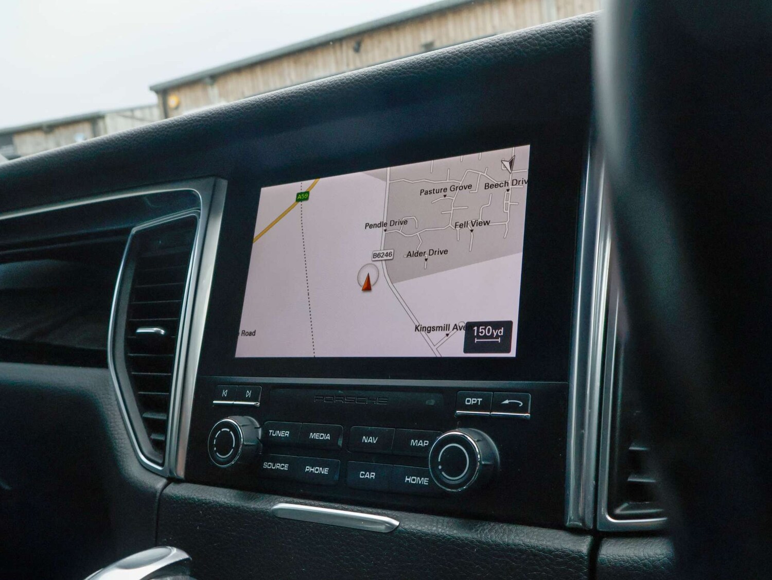 Used Porsche Macan 2017 for sale - 77366815: Photo 25