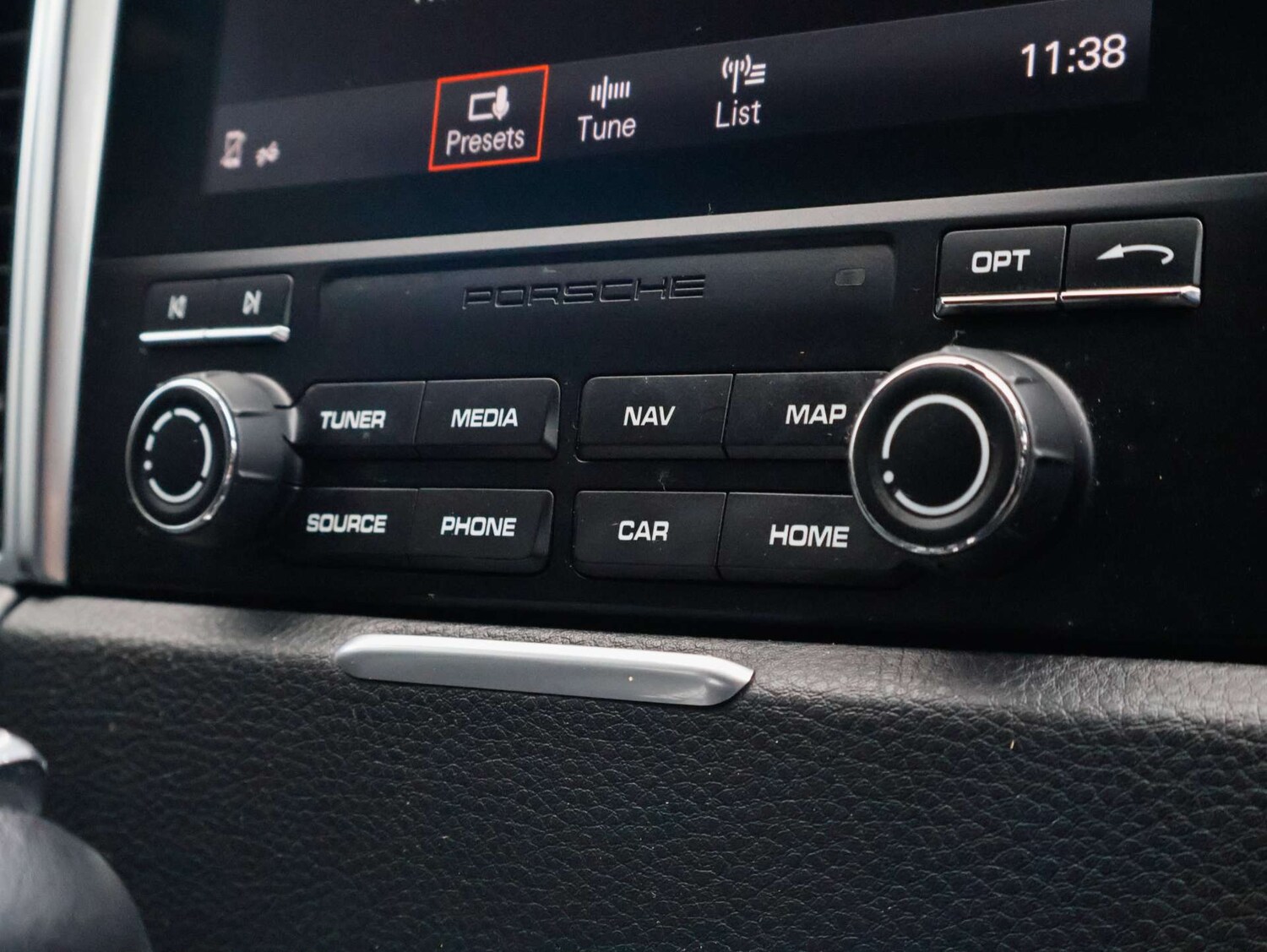 Used Porsche Macan 2017 for sale - 77366815: Photo 26