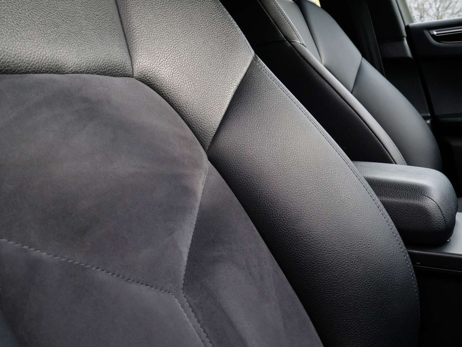 Used Porsche Macan 2017 for sale - 77366815: Photo 30