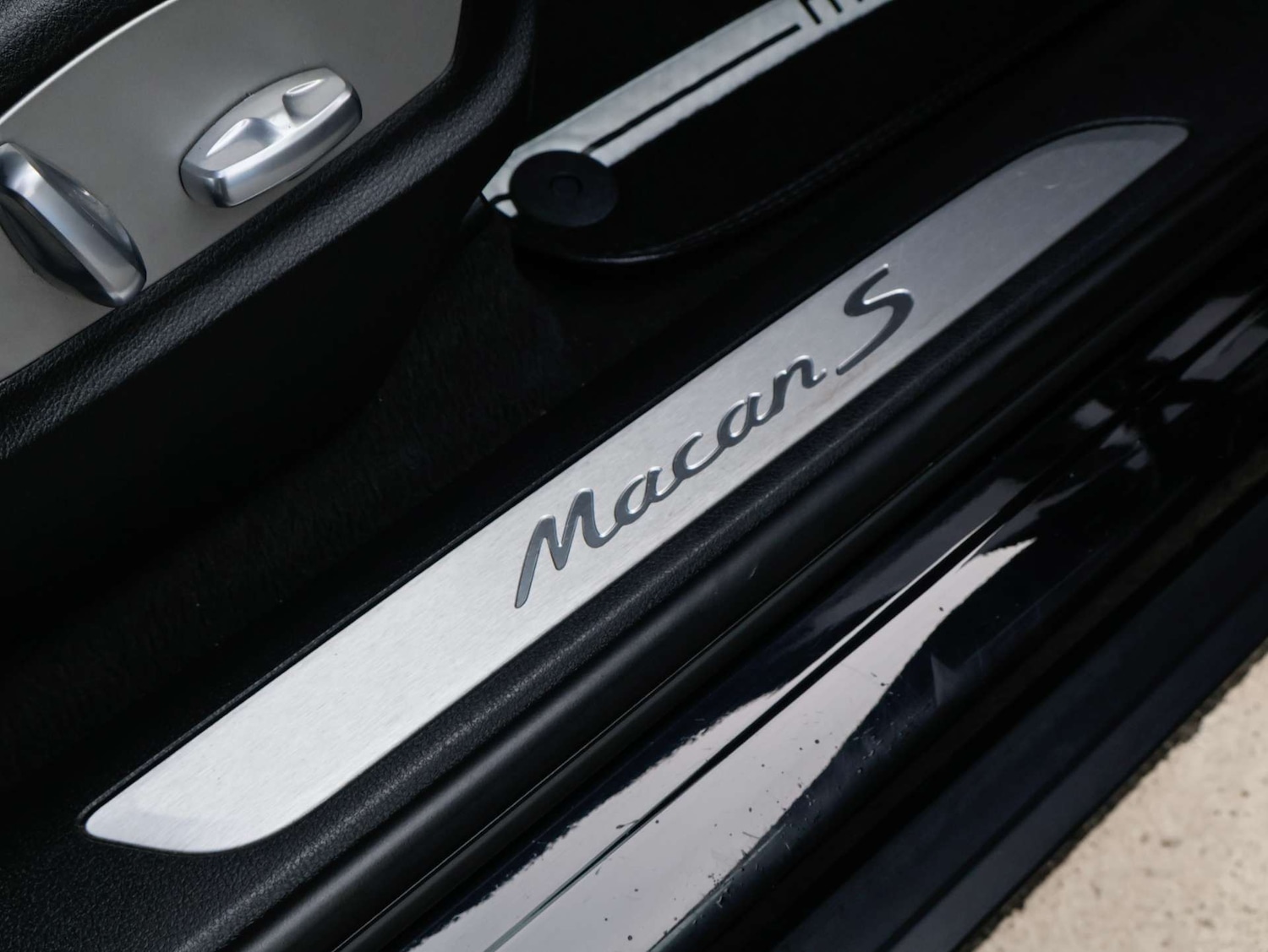 Used Porsche Macan 2017 for sale - 77366815: Photo 50