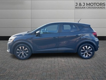 Used Renault Captur 2023 for sale - 75904439: Photo