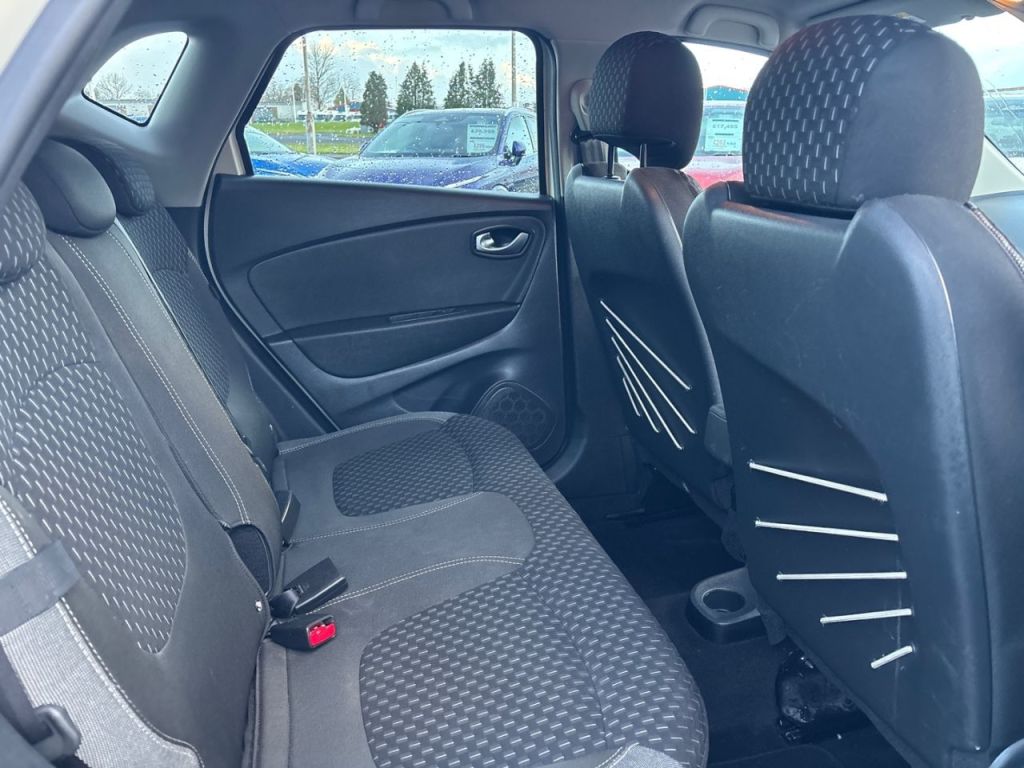 Used Renault Captur 2018 for sale - 76891925: Photo 18