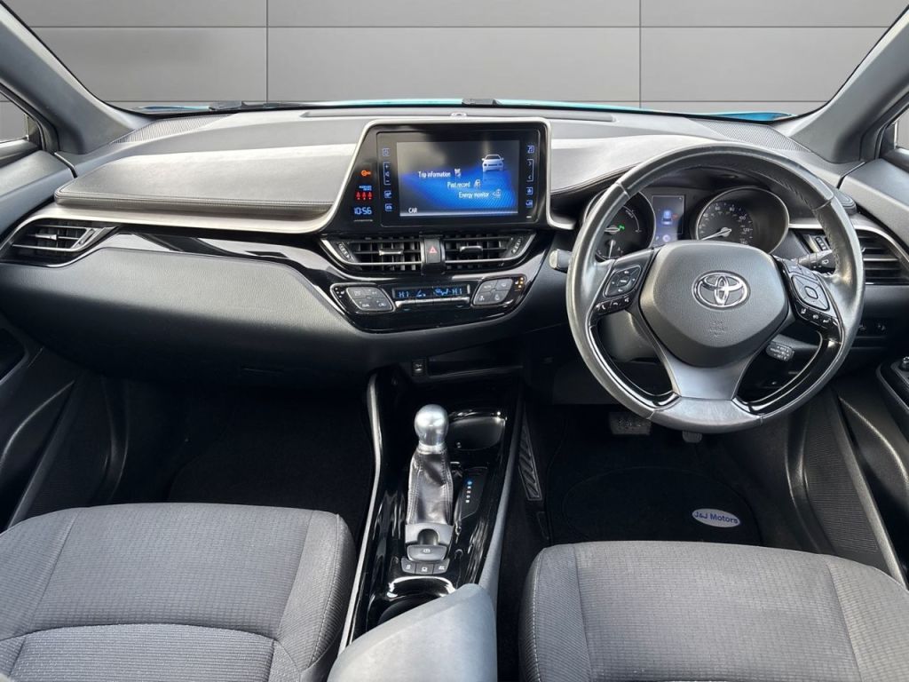 Used Toyota C-HR 2018 for sale - 76918861: Photo 11