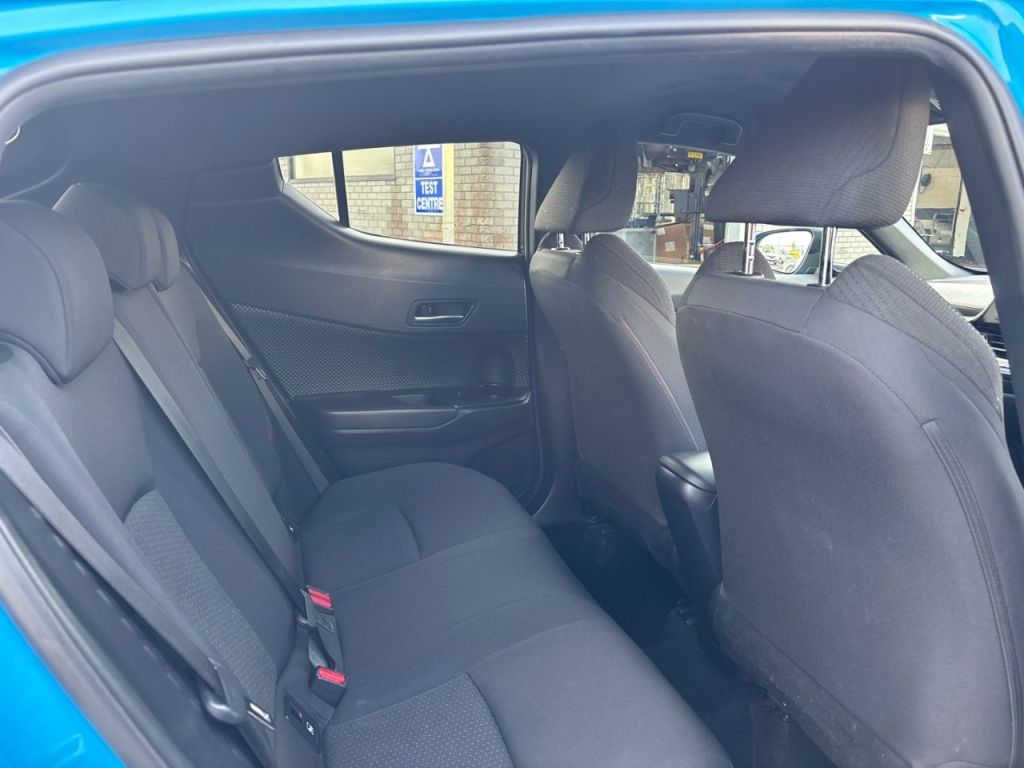 Used Toyota C-HR 2018 for sale - 76918861: Photo 23