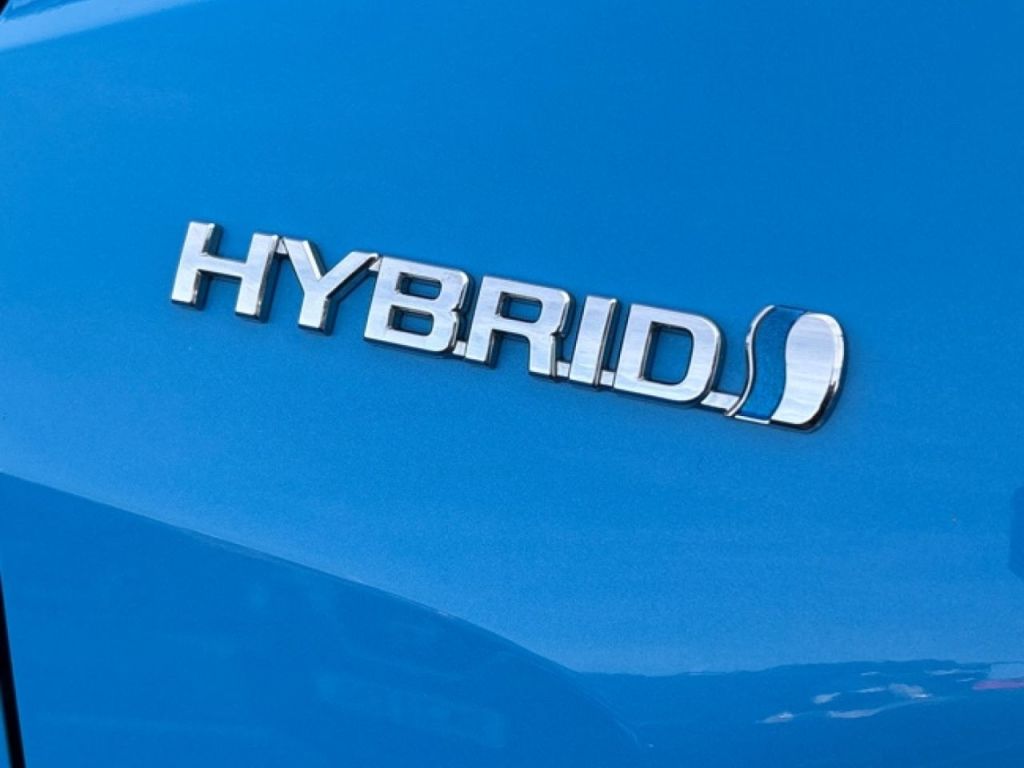 Used Toyota C-HR 2018 for sale - 76918861: Photo 26