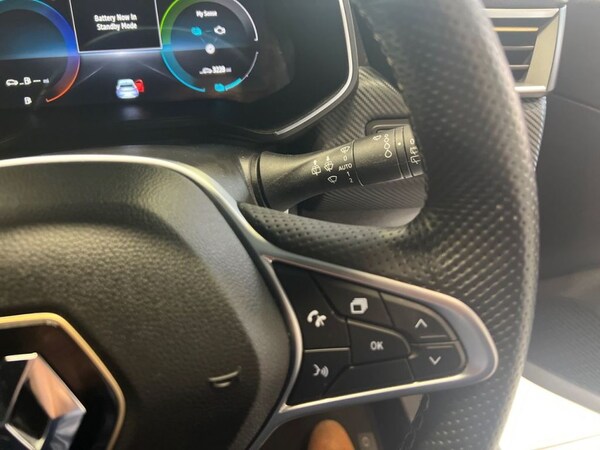 Used Renault Clio 2023 for sale - 75523759: Photo 13