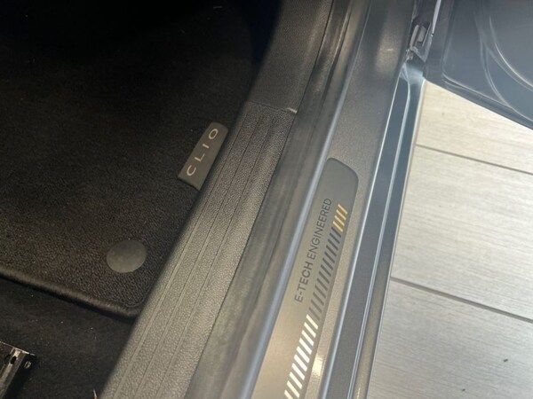 Used Renault Clio 2023 for sale - 75523759: Photo 22