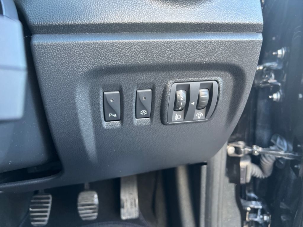 Used Renault Captur 2016 for sale - 76798614: Photo 13