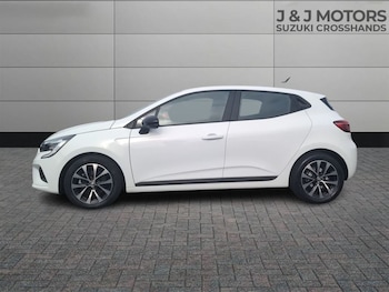 Used Renault Clio 2023 for sale - 77830294: Photo