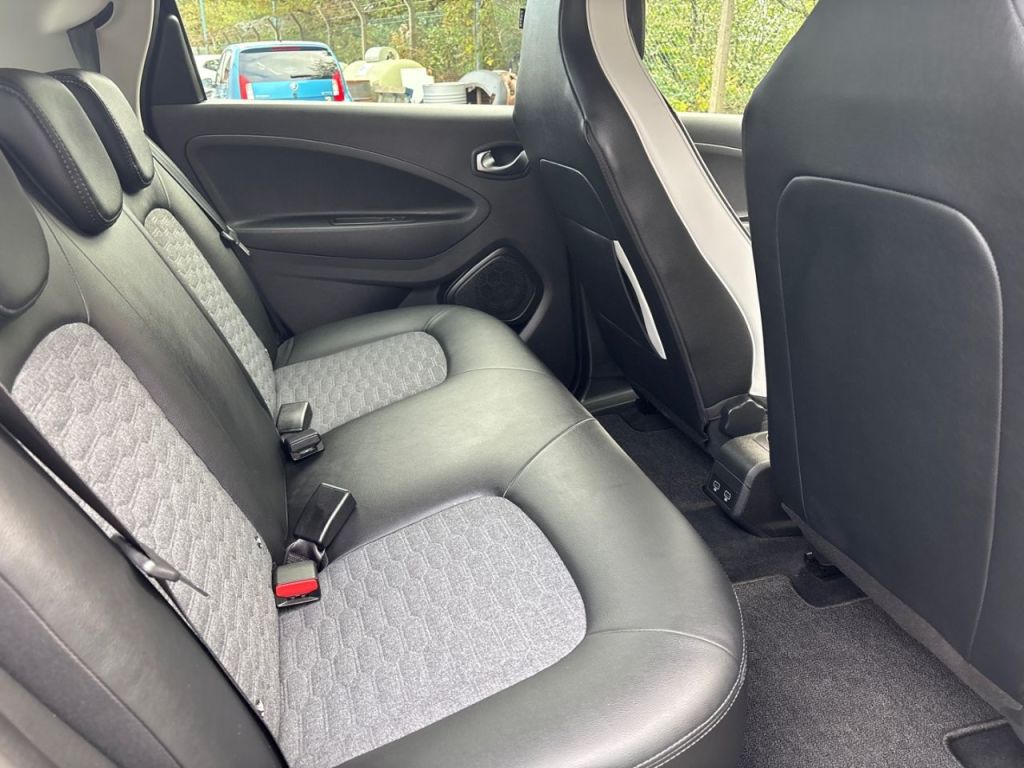 Used Renault Zoe 2022 for sale - 76767674: Photo 21