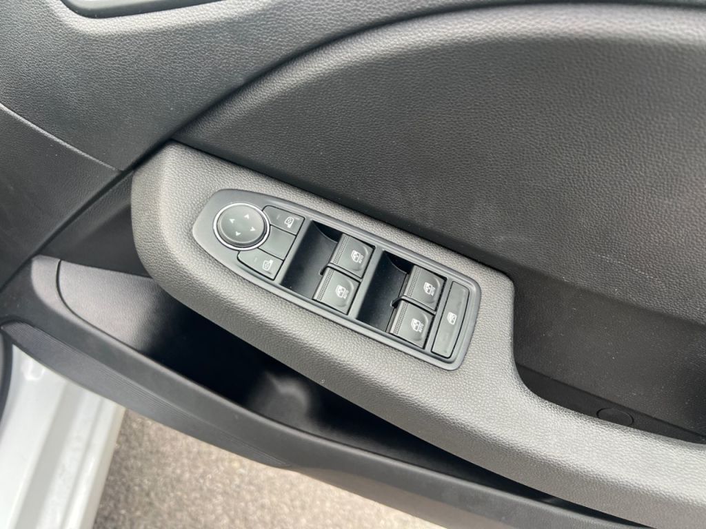 Used Renault Clio 2023 for sale - 76162556: Photo 12