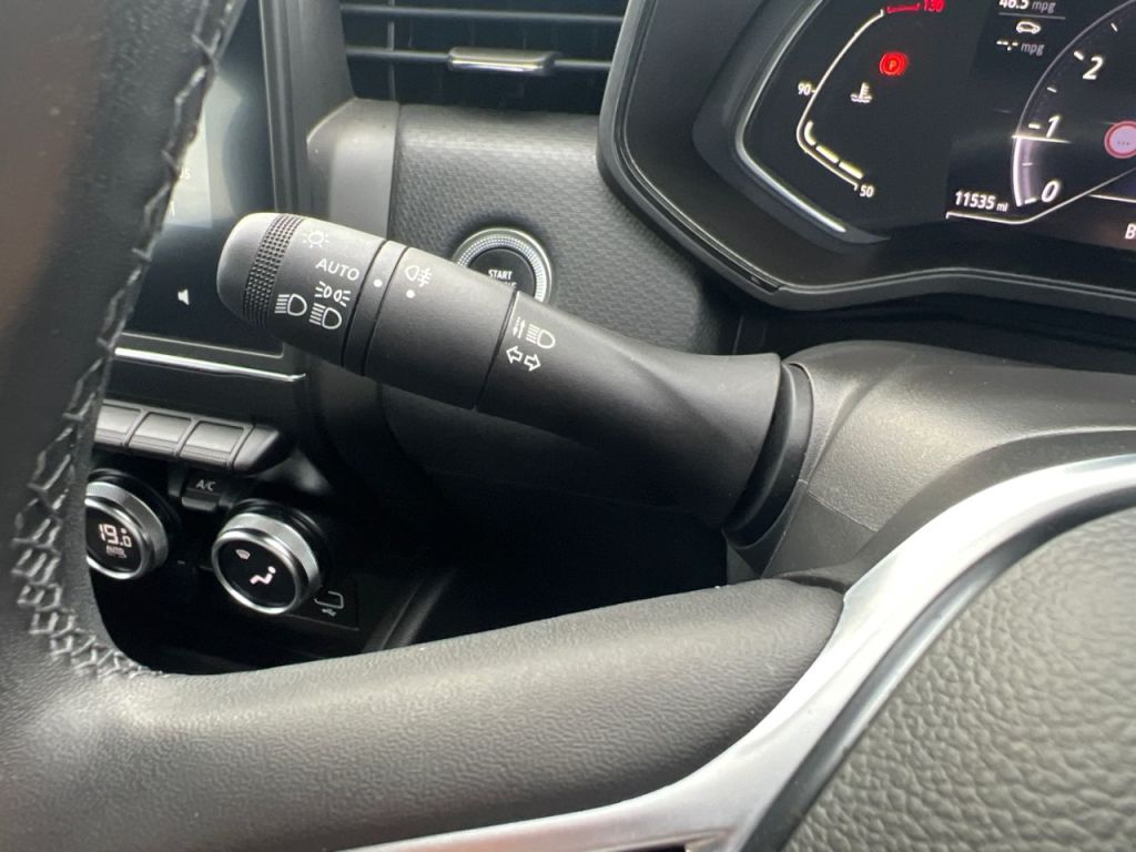 Used Renault Clio 2023 for sale - 76162556: Photo 17