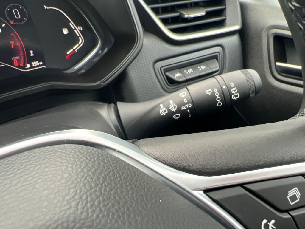 Used Renault Clio 2023 for sale - 76162556: Photo 18