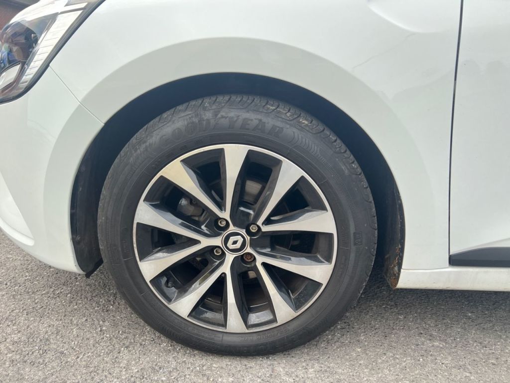 Used Renault Clio 2023 for sale - 76162556: Photo 25