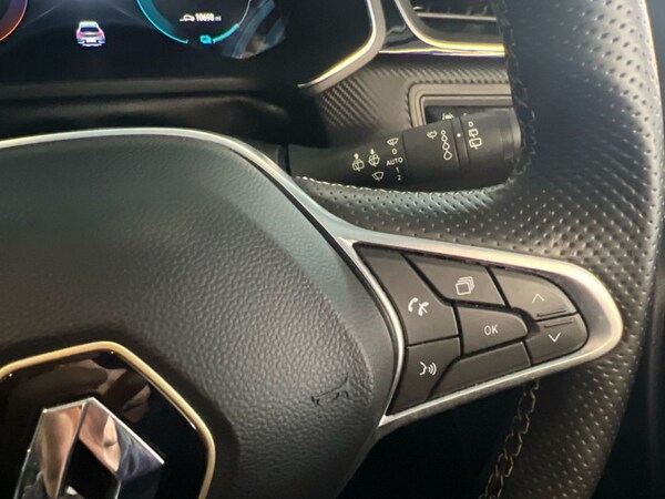 Used Renault Captur 2023 for sale - 75631227: Photo 14