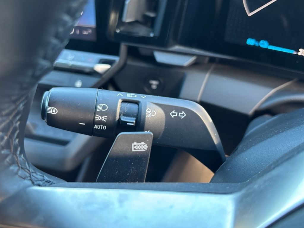 Used Renault Megane E Tech 2023 for sale - 76445585: Photo 13