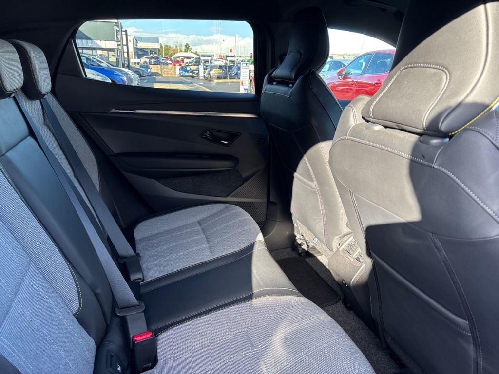 Used Renault Megane E Tech 2023 for sale - 76445585: Photo 17