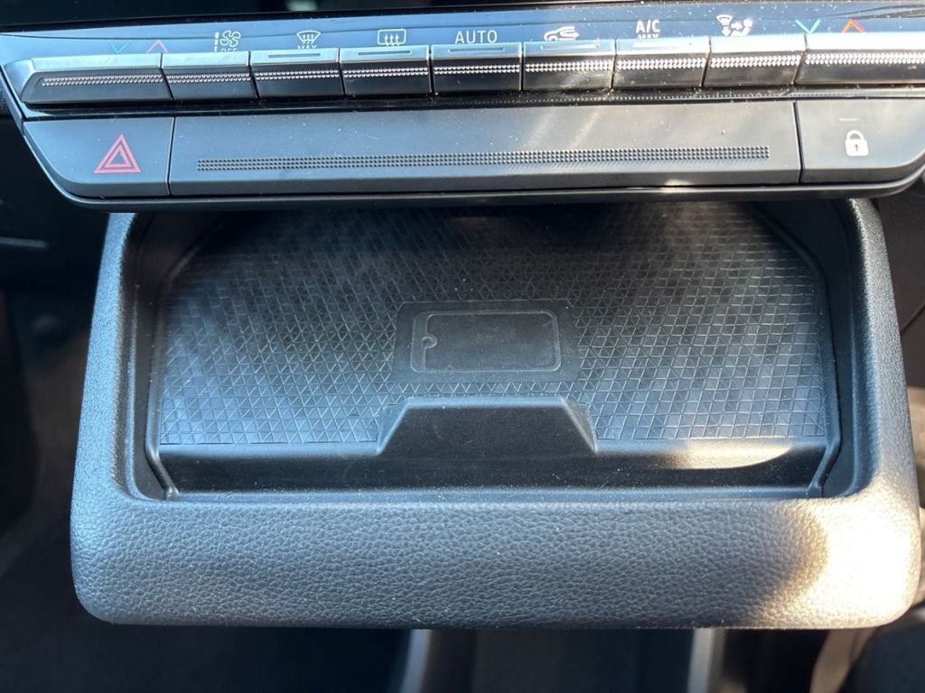 Used Renault Megane E Tech 2023 for sale - 76445585: Photo 21