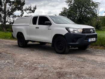 Used Toyota Hilux 2019 for sale - 78784902: Photo