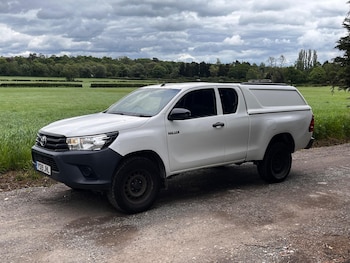 Used Toyota Hilux 2019 for sale - 78784902: Photo