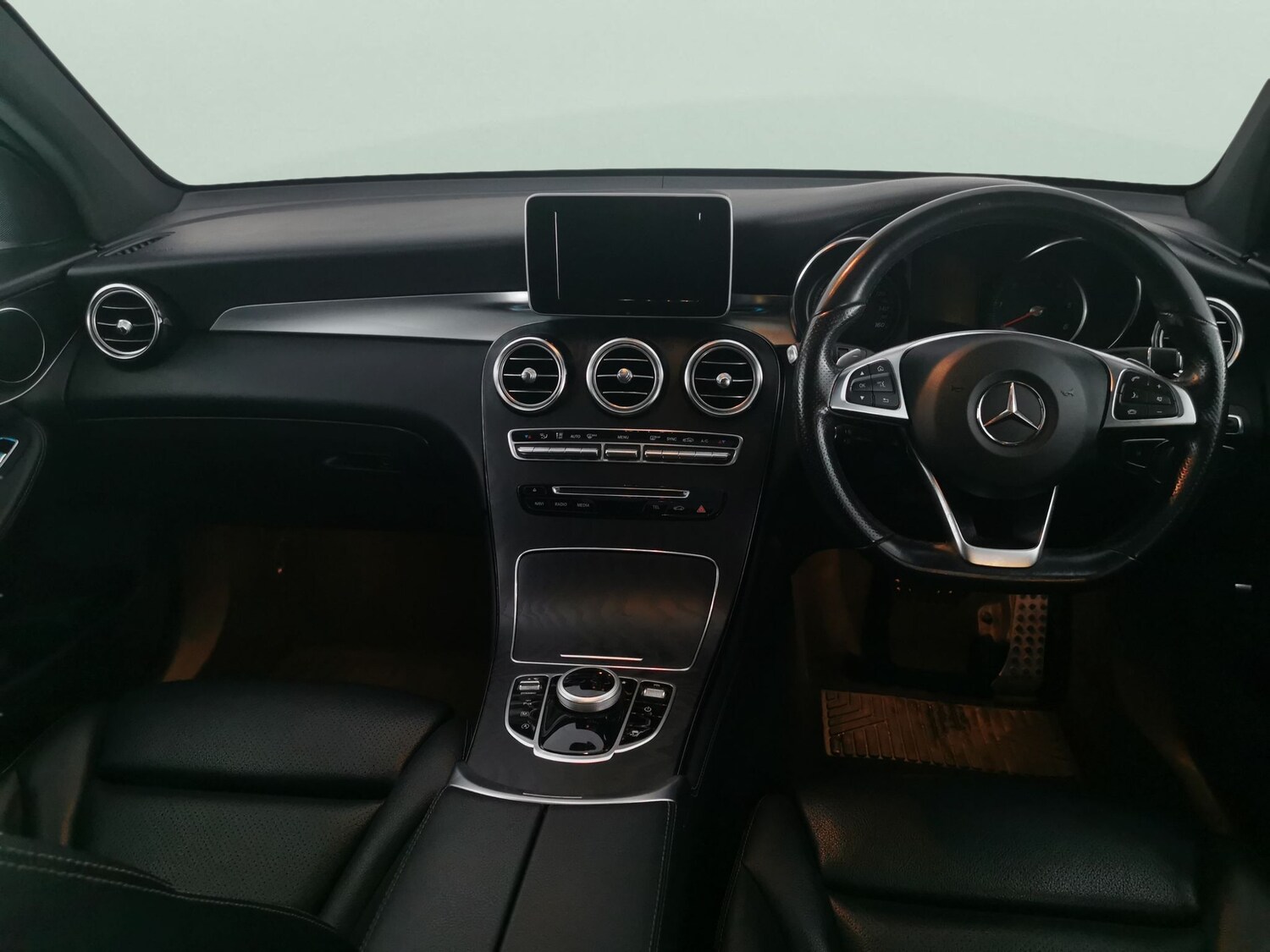 Used Mercedes-Benz GLC 2019 for sale - 77543451: Photo 9