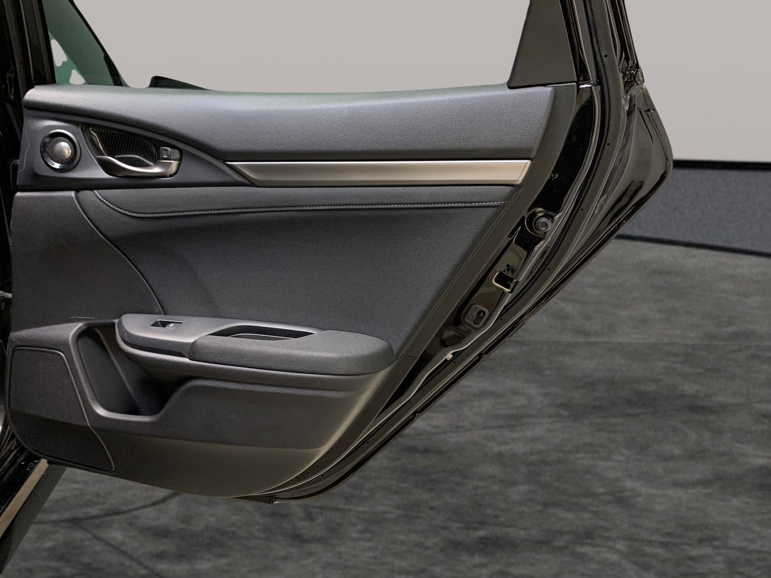 Used Honda Civic 2019 for sale - 76557167: Photo 30