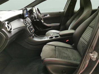 Used Mercedes-Benz GLA 2017 for sale - 75594252: Photo