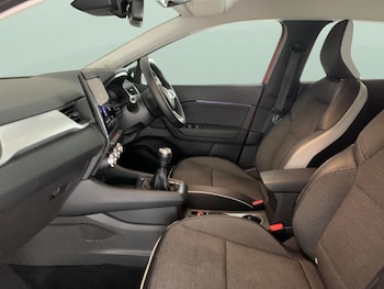 Used Renault Captur 2020 for sale - 75923044: Photo