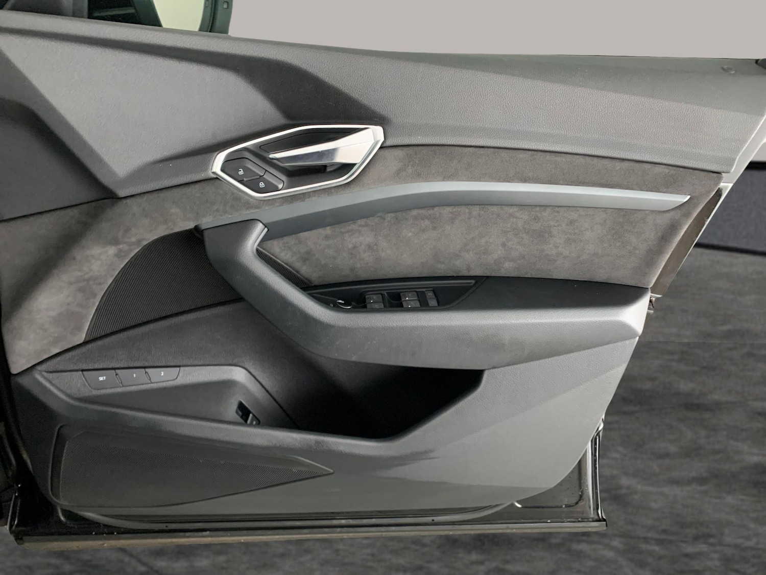 Used Audi e-tron 2020 for sale - 76980410: Photo 32