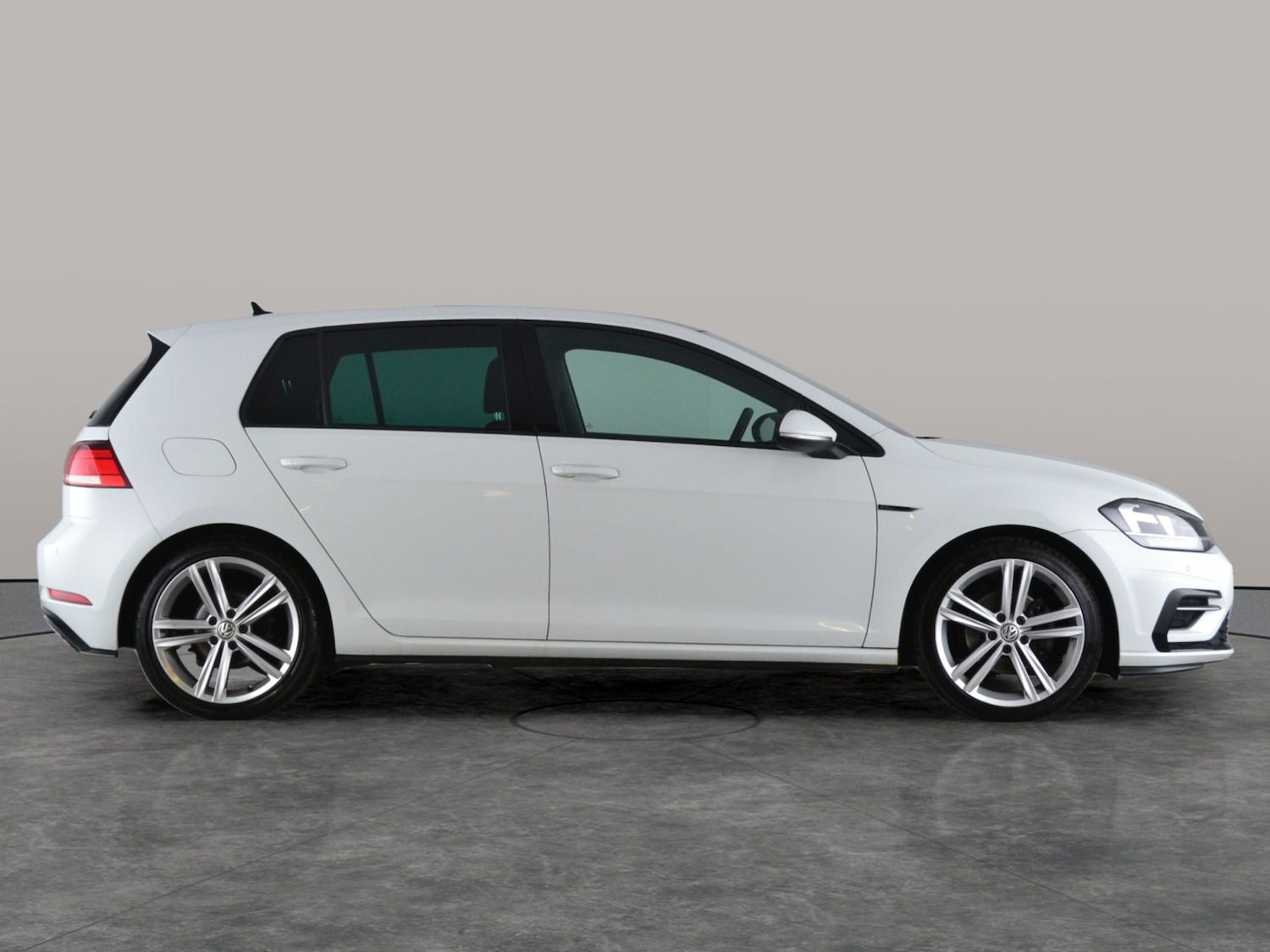 Used Volkswagen Golf 2017 for sale - 76392094: Photo 13