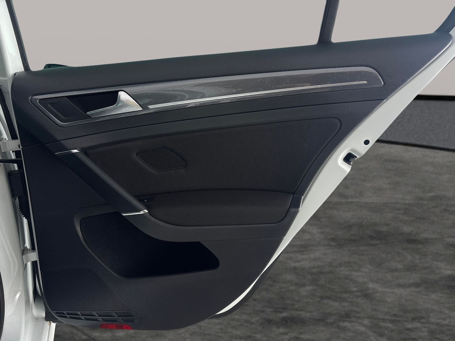 Used Volkswagen Golf 2017 for sale - 76392094: Photo 37