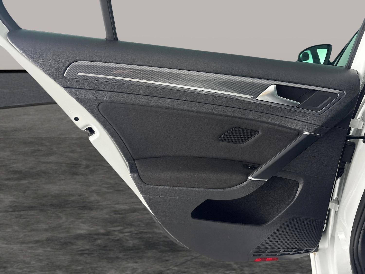 Used Volkswagen Golf 2017 for sale - 76392094: Photo 39