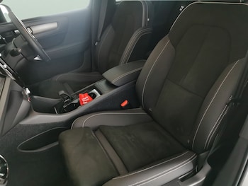 Used Volvo XC40 2022 for sale - 76725341: Photo