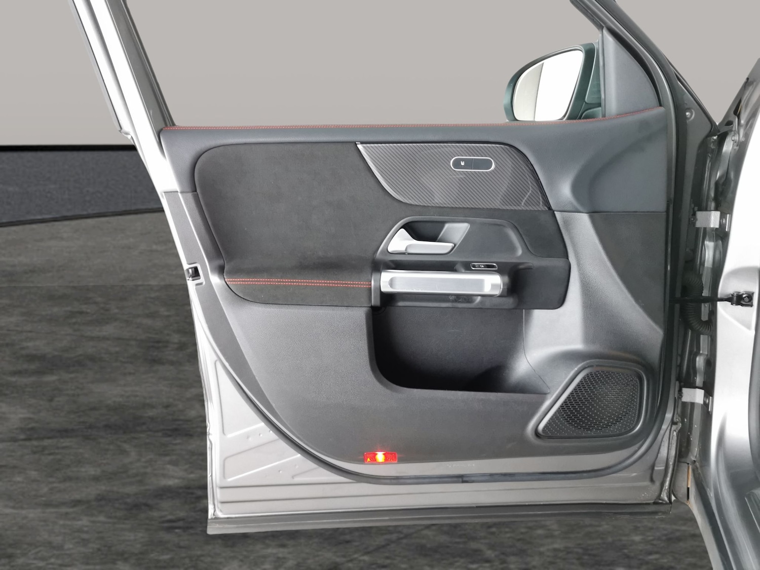 Used Mercedes-Benz GLB 2021 for sale - 77198612: Photo 28