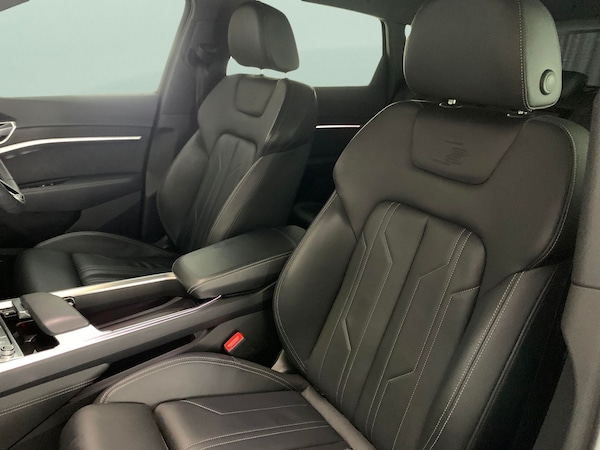 Used Audi e-tron 2022 for sale - 76222259: Photo 10