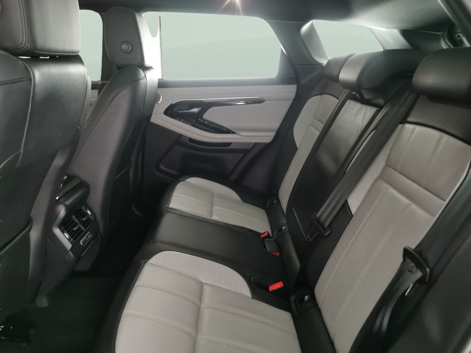 Used Land Rover Range Rover Evoque 2022 for sale - 77160994: Photo 33