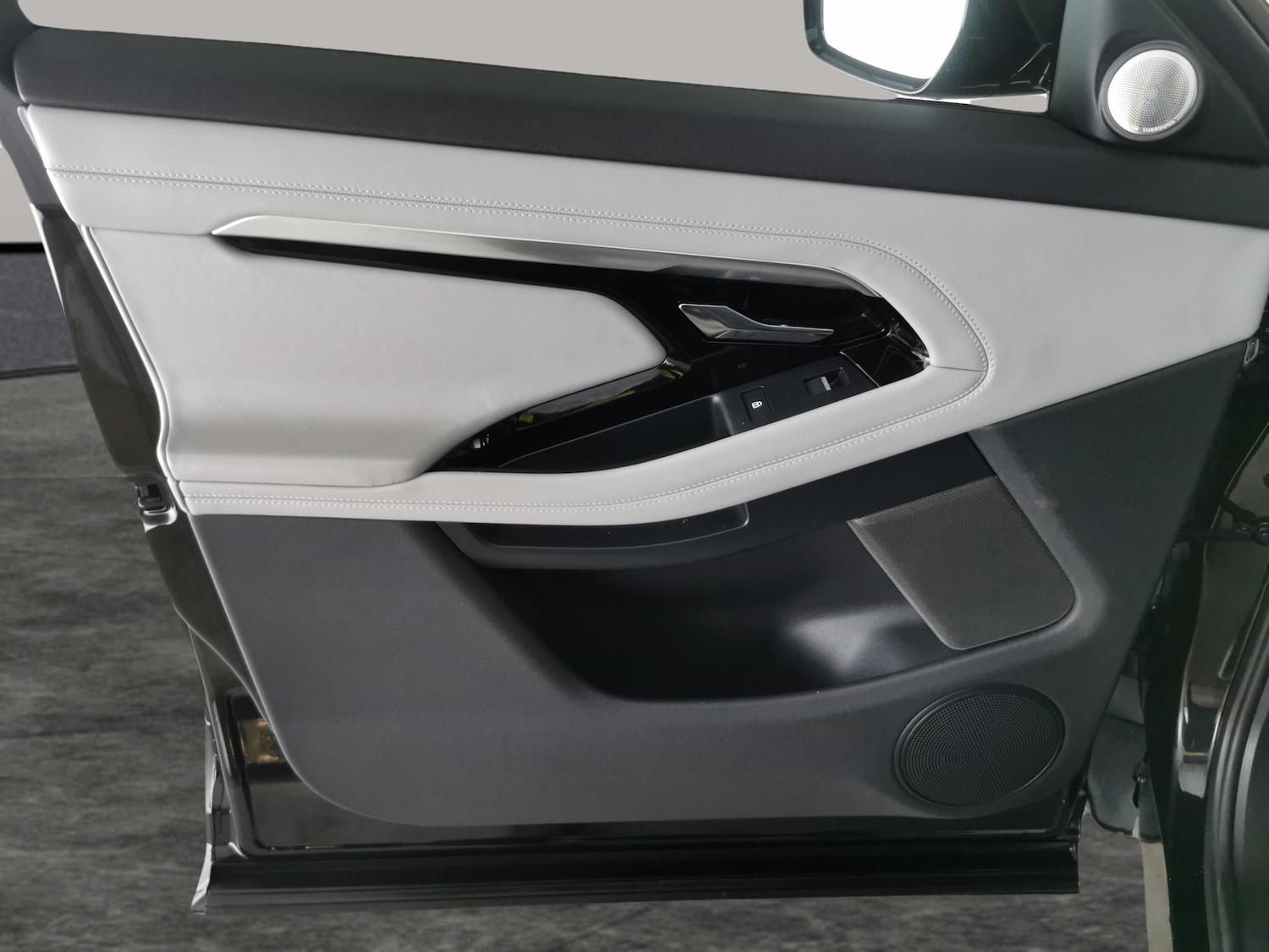 Used Land Rover Range Rover Evoque 2022 for sale - 77160994: Photo 34