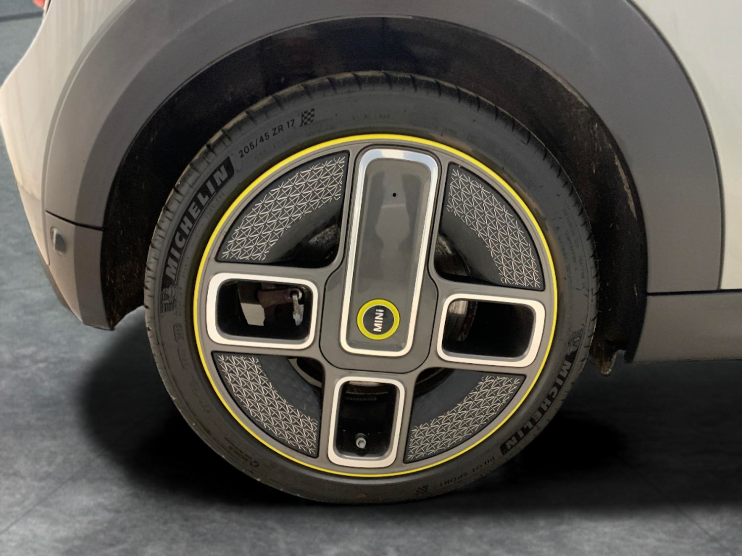 Vehicle 33