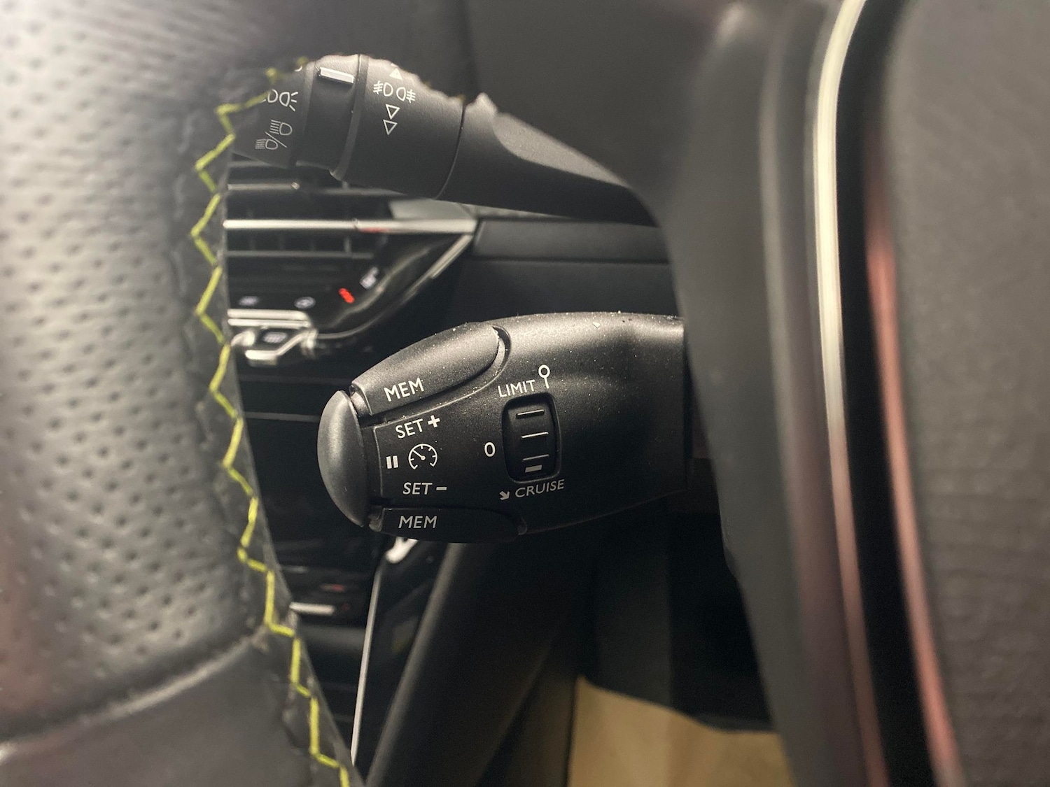 Used Peugeot 2008 2022 for sale - 77350911: Photo 20