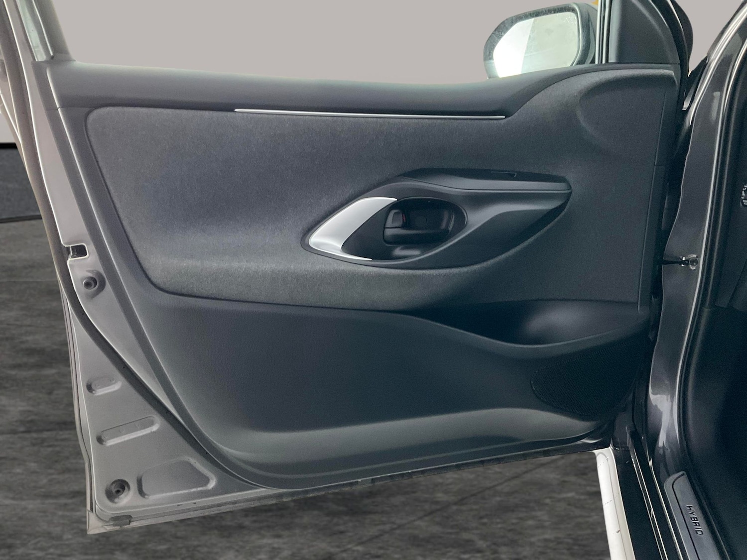 Used Toyota Yaris 2022 for sale - 76464077: Photo 33