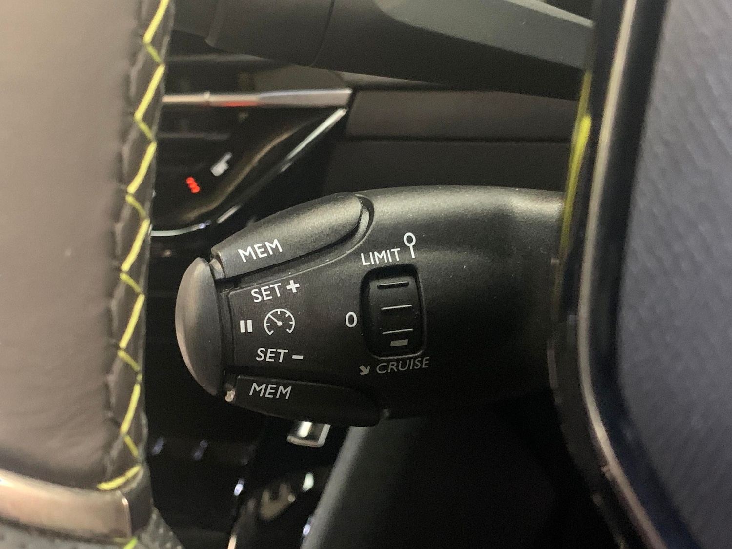 Used Peugeot 2008 2023 for sale - 76668562: Photo 20