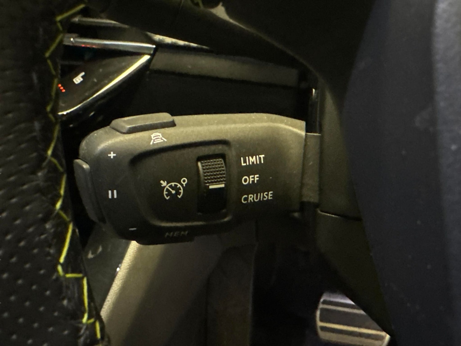 Used Peugeot E-2008 2021 for sale - 76694025: Photo 20