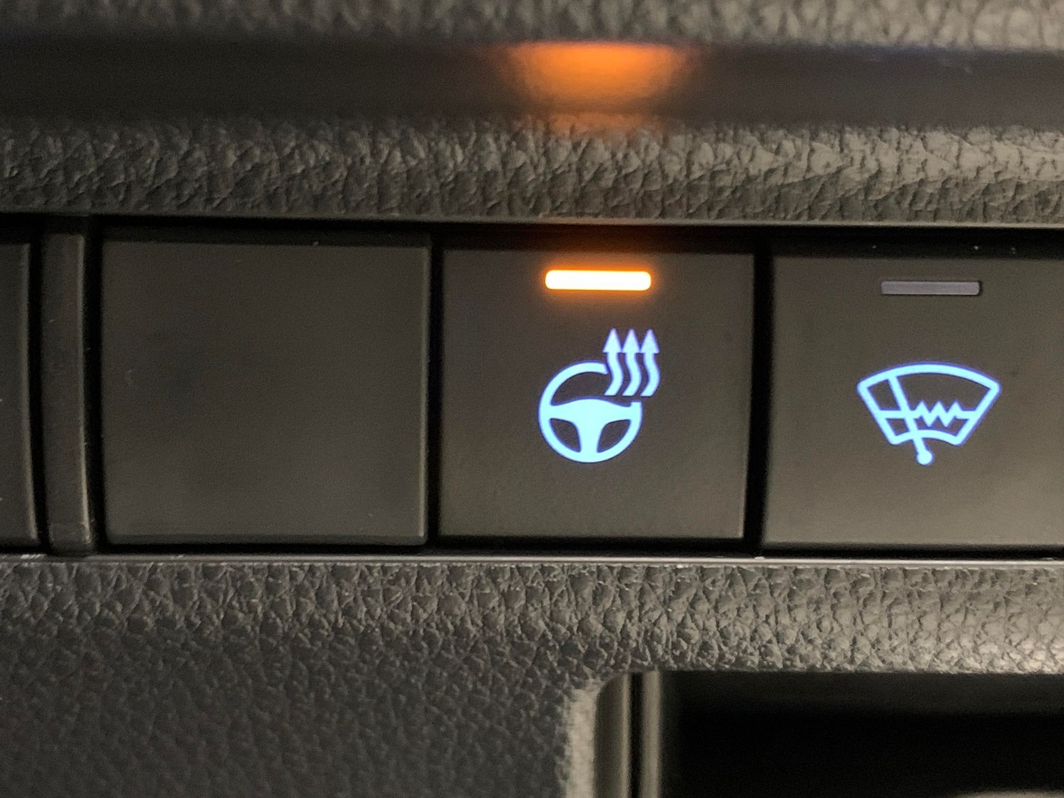 Used Toyota RAV4 2022 for sale - 76954770: Photo 21