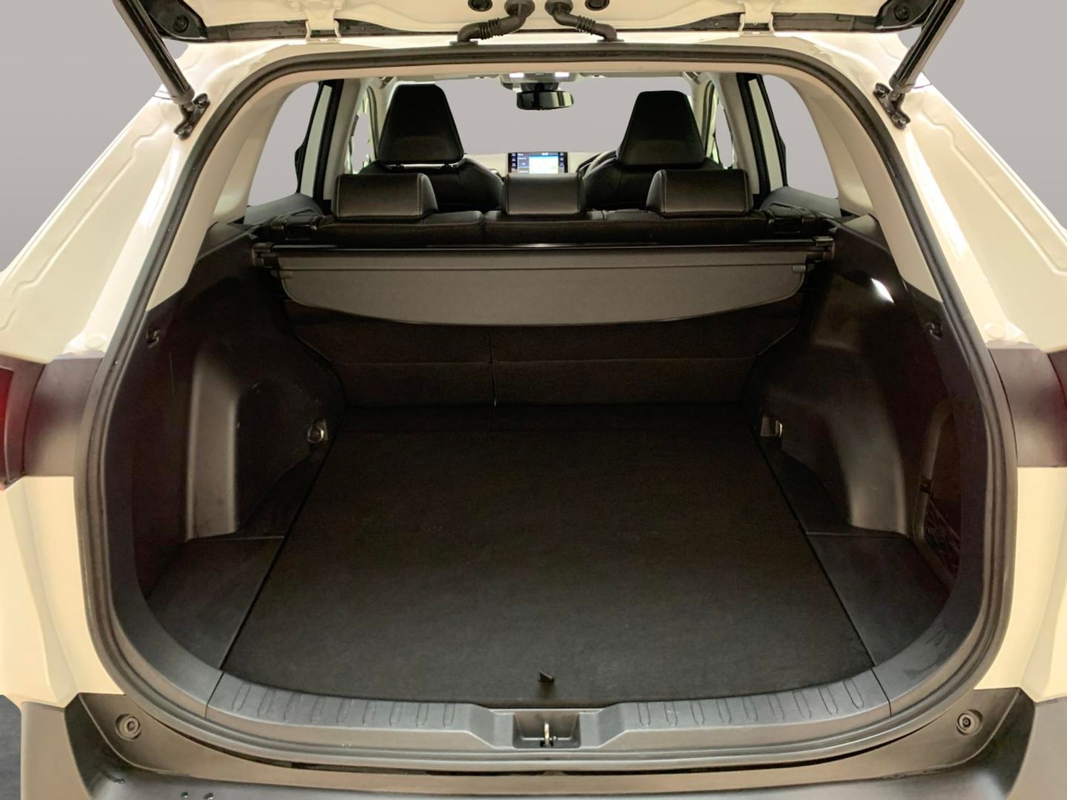 Used Toyota RAV4 2022 for sale - 76954770: Photo 34