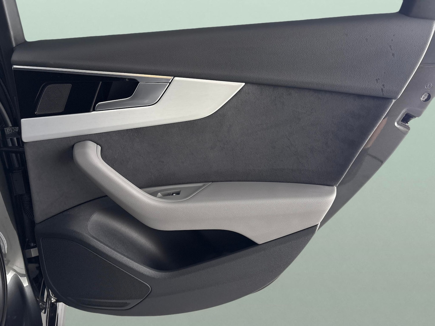 Used Audi A4 2023 for sale - 76303087: Photo 37