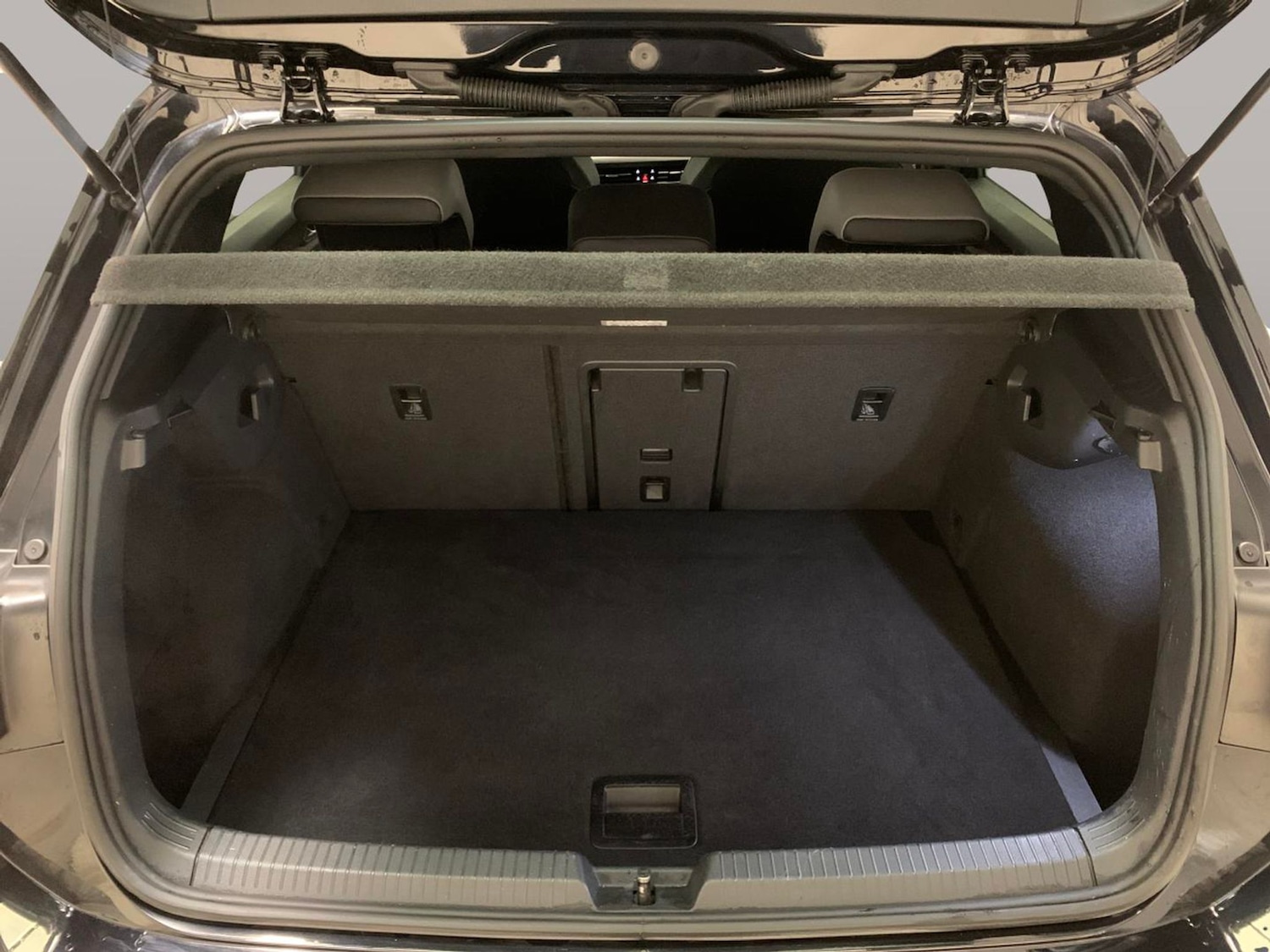 Used Volkswagen Golf 2021 for sale - 77186656: Photo 31