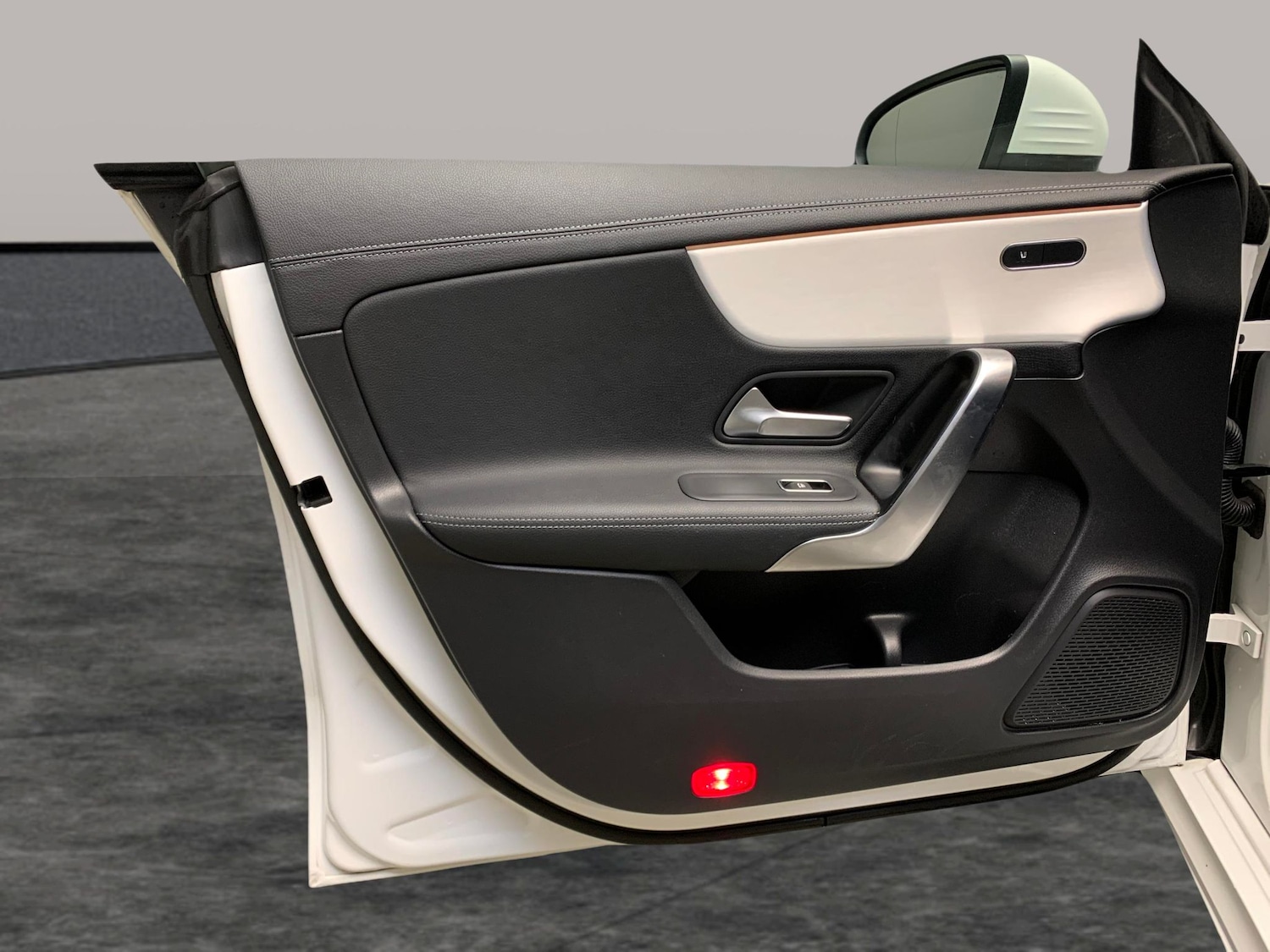 Used Mercedes-Benz CLA 2022 for sale - 76940271: Photo 32