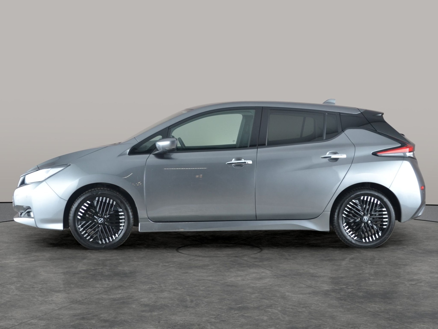 Used Nissan Leaf 2024 for sale - 76948823: Photo 13